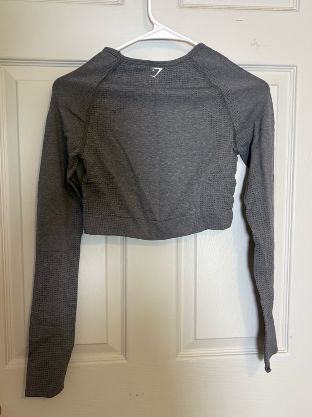 Gymshark Vital Strong Gray Marl Long Sleeve Crop Top - Picture 3 of 4